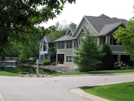 High-end Middleton WI Condos in Beautiful Bishops Bay
